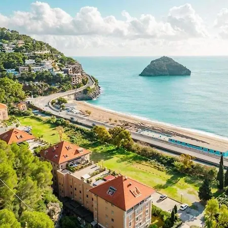 Ferienhaus La Casa Di Selly 3 - A 10 Metri Dal Mare- Bergeggi